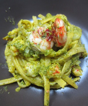 Linguine_broccoli_shrimps_saffron